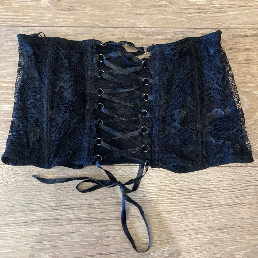 Black Lace Waist Cincher